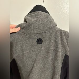 Lululemon gray and black half zip up sweater great condition